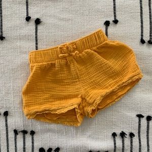 OLD NAVY | Mustard Shorts